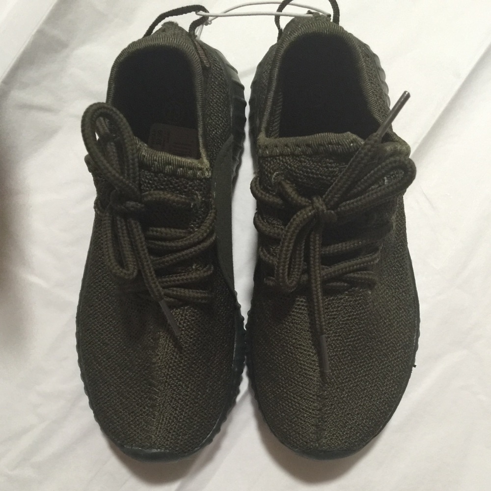 Kids shoes size 13 New with tag.
